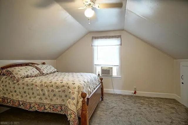 205 Ardmore St — Photo 9