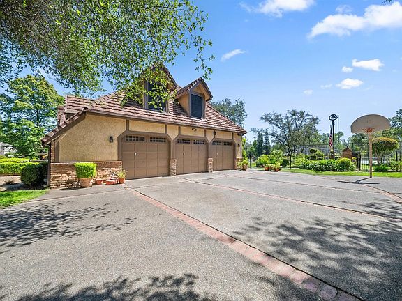 5th image of 7900 Shelborne Dr