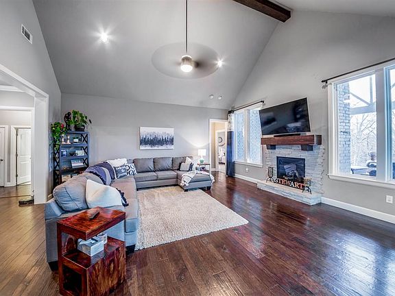 5th image of 5524 W 53rd St