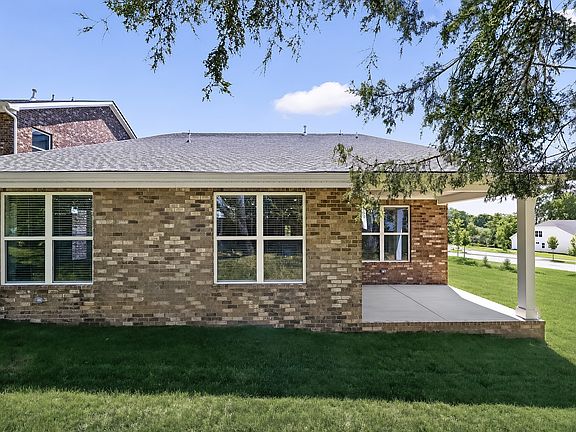 2nd image of 220 Crown Gardens Ct
