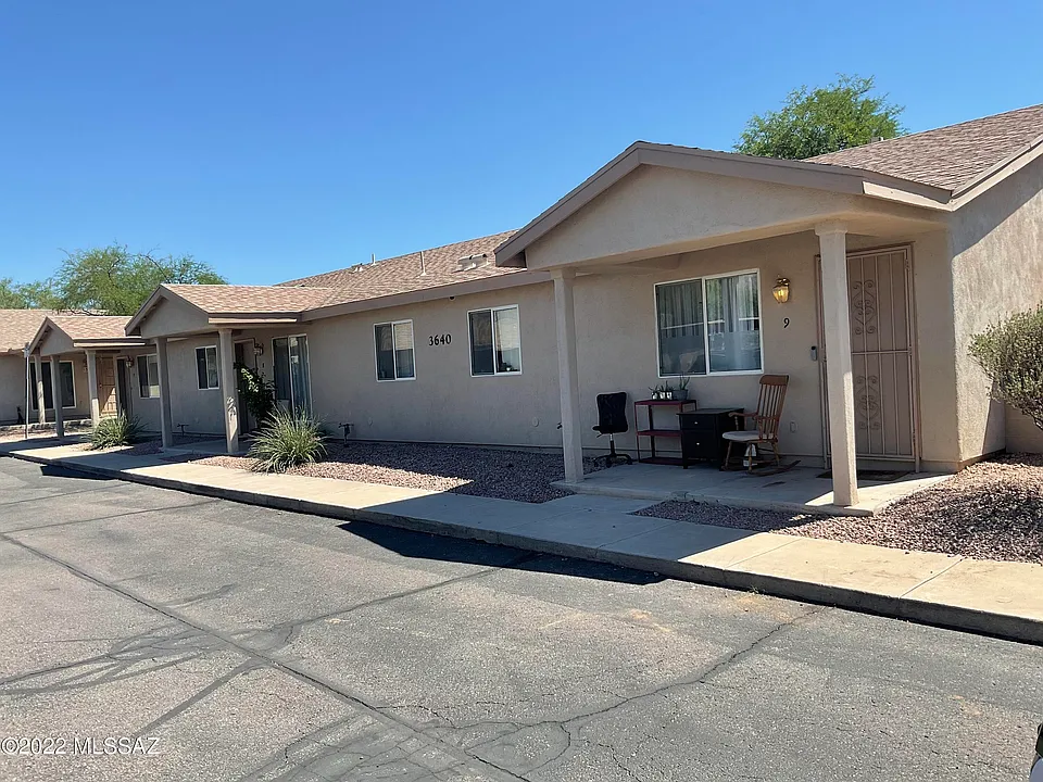 3640 N Mountain Ave #9