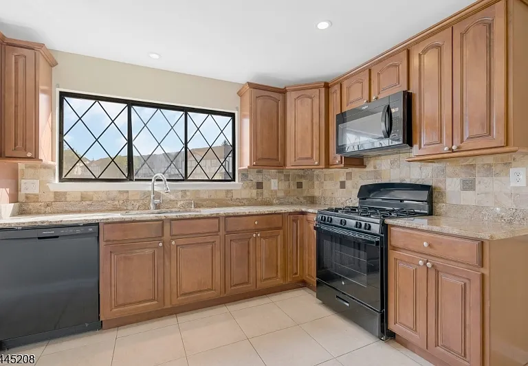 182 Wildflower Ln — Photo 11