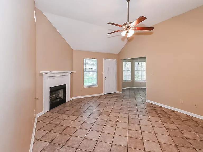 6926 Ginwood Cv — Photo 5