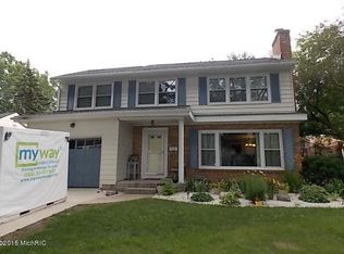2316 Estelle Dr SE, East Grand Rapids, MI 49506
