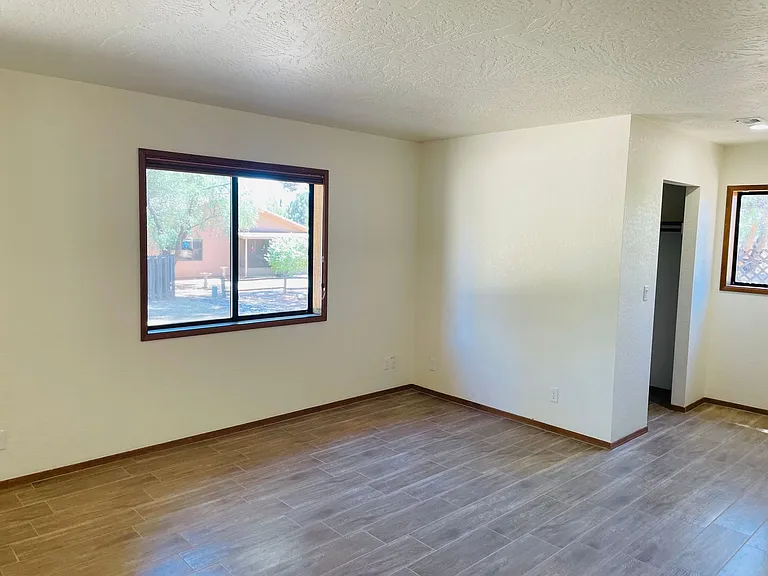 110 Valley Trl — Photo 15