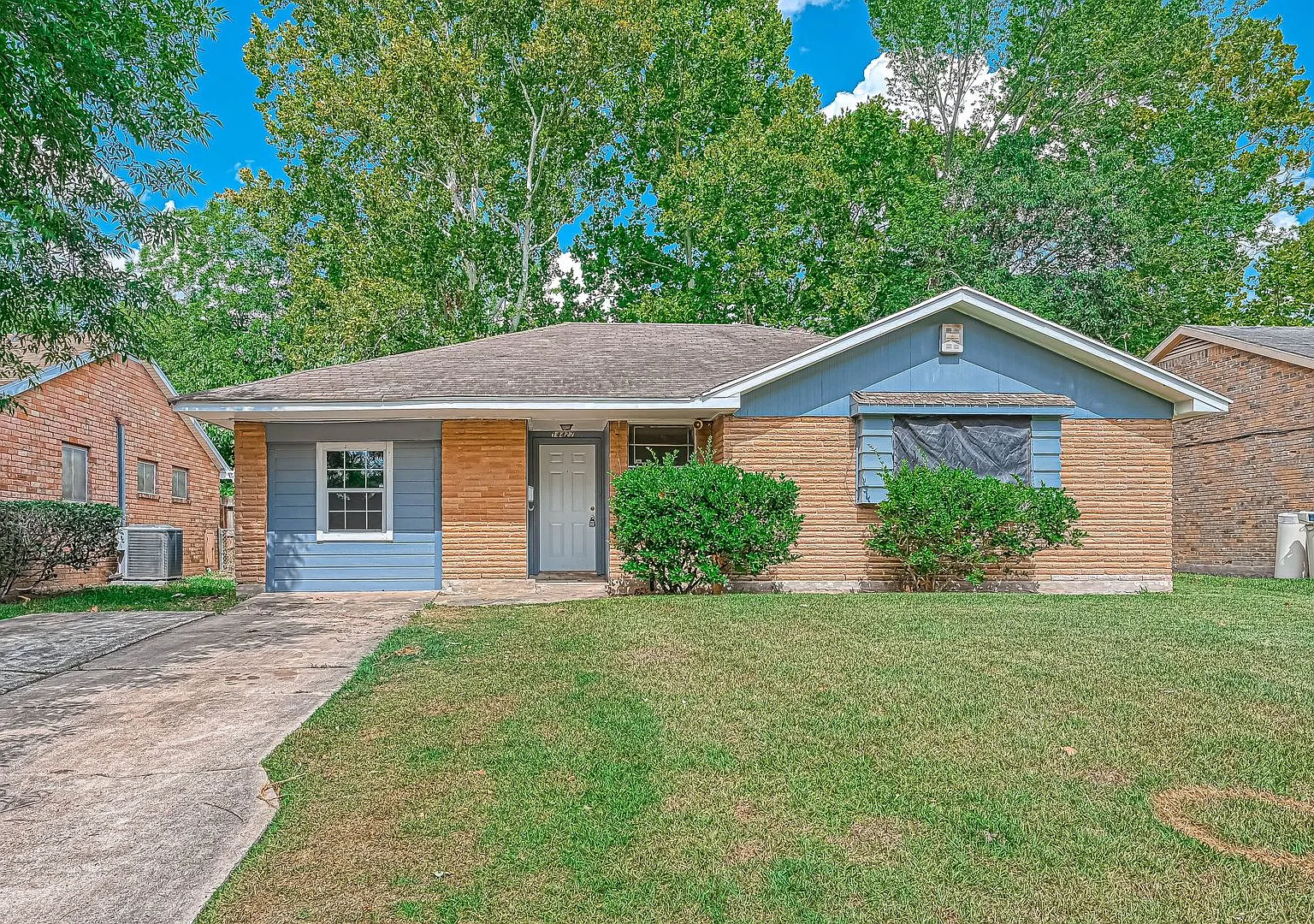 4-Bedroom Home in Houston 77045 | Housing Vouchers Accepted! — Photo 1