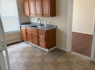 108-110 Chapel St #110-2, Lowell, MA 01852