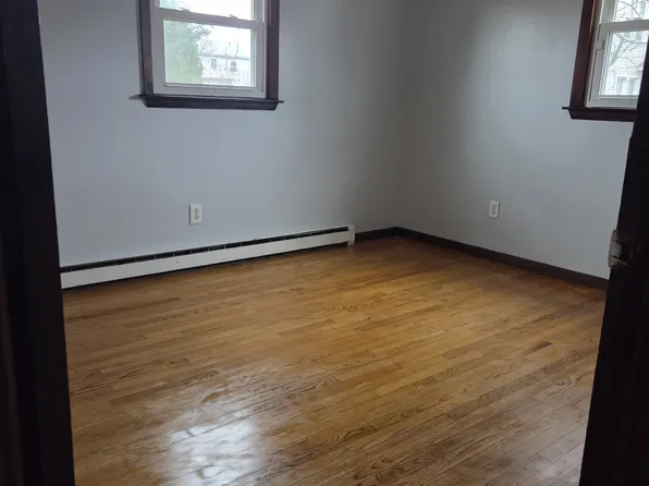 23B Darling St, Indian Orchard, MA 01151