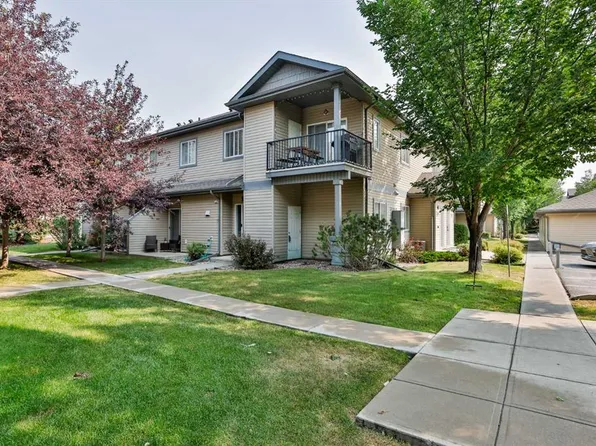 129 Silkstone Rd W #3, Lethbridge, AB T1J 3H6