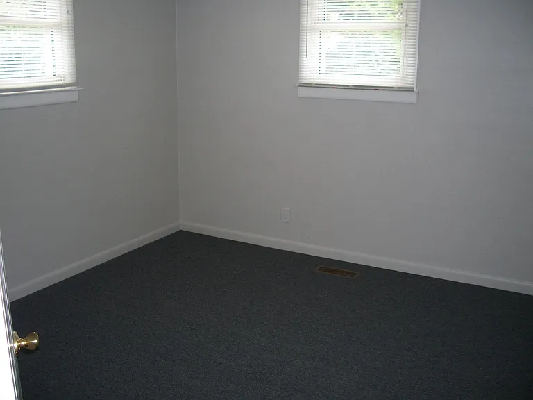 410 Lloyd St — Photo 4