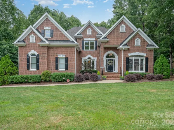3423 Fawn Hill Rd, Matthews, NC 28105