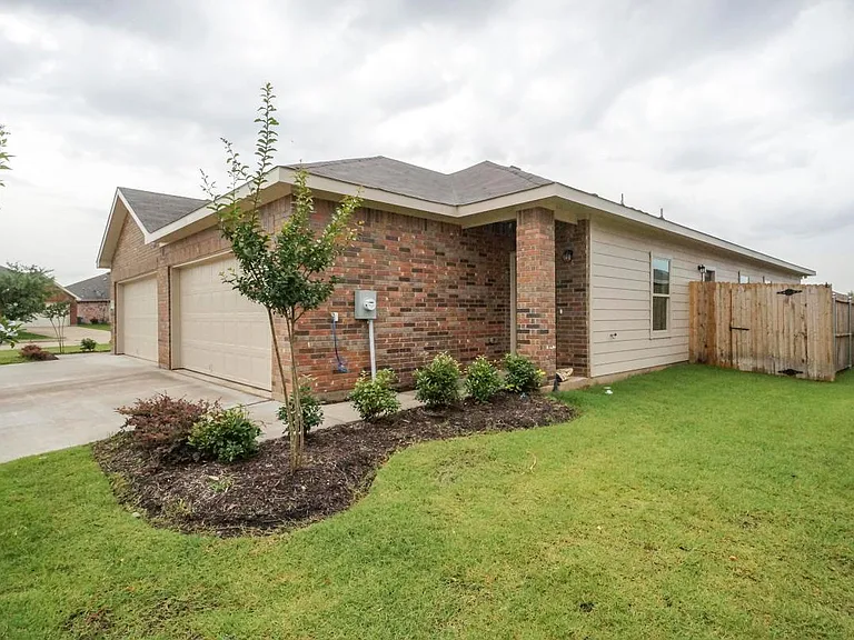 424 Canvas Ct — Photo 6