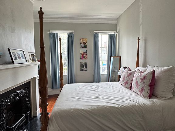 3rd image of 16 Montagu St APT A