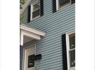 36 Bradstreet Ave, Lowell, MA 01851