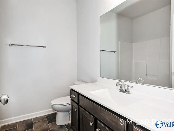 3rd image of 312 Valion St