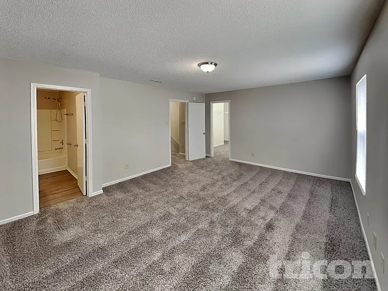 2875 Ludwig Dr — Photo 9