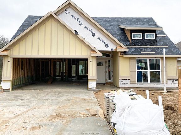 5th image of 1912 Cambria Dr