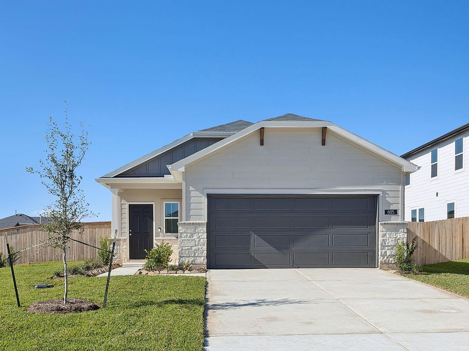 1st image of 805 High Mesa Ln