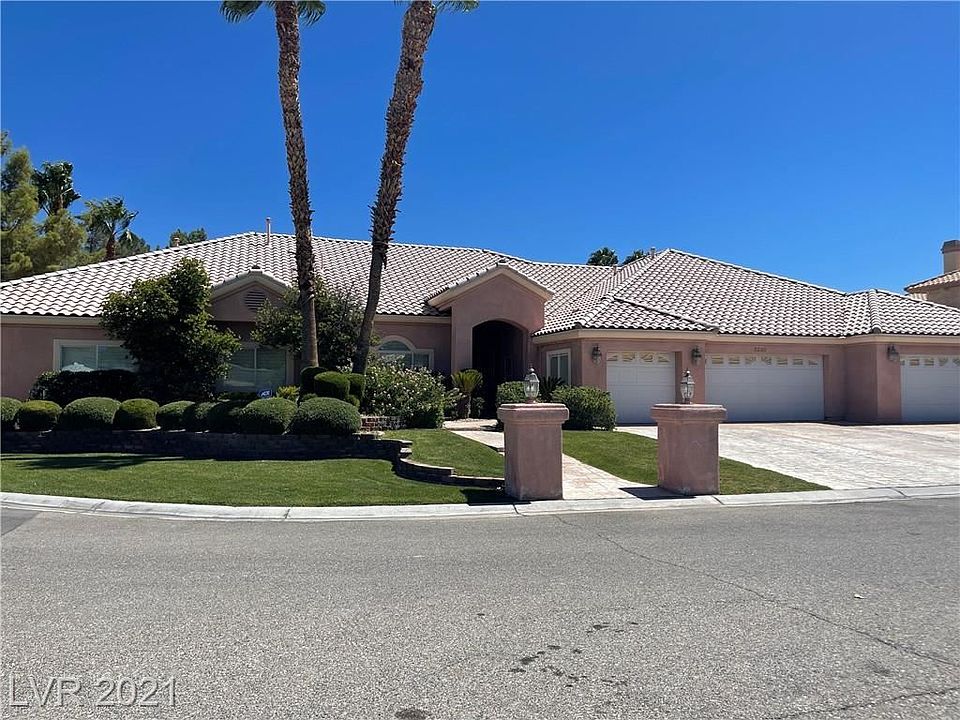 2nd image of 3240 Strada Olivero