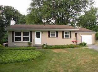 247 Whitney Rd W, Penfield, NY 14526