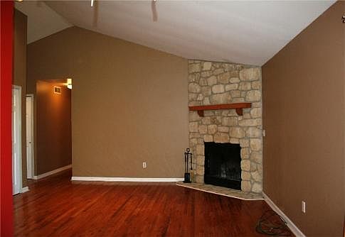 524B Robyn Road, Valparaiso, IN 46385