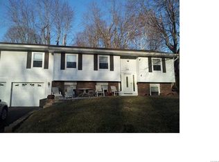 104 Creekside Dr, Collinsville, IL
