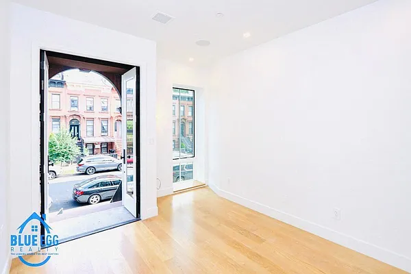 Rented by GROOME REALTY LLC | media 5