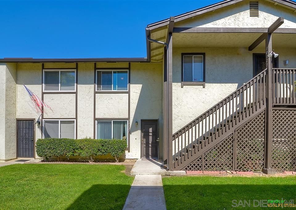 1st image of 10121 Carefree Dr