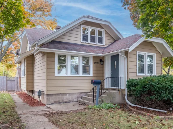 4979 North 55th STREET, Milwaukee, WI 53218