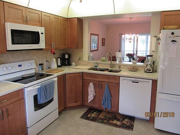 4th image of 6101 34th St W APT 8D