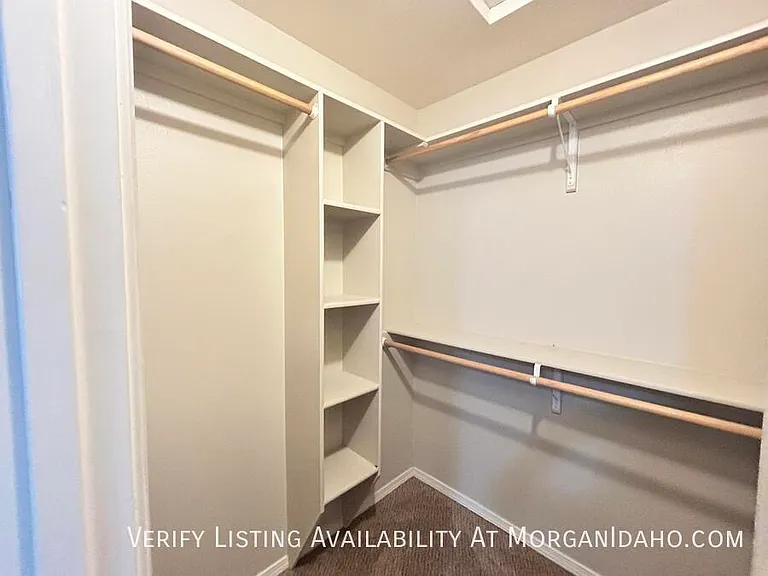 7502 W Tottenham Ln #202 — Photo 8
