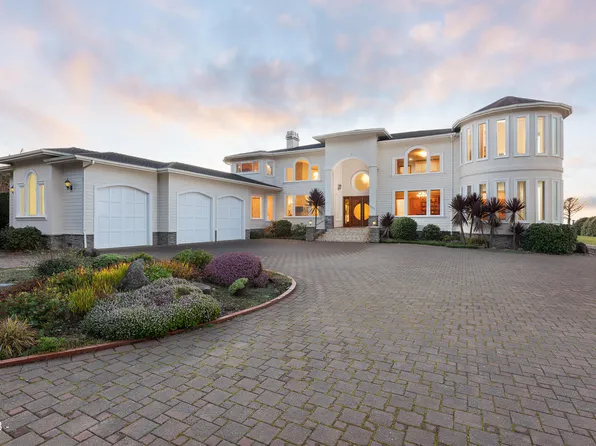 3775 Highway 101 N, Yachats, OR 97498