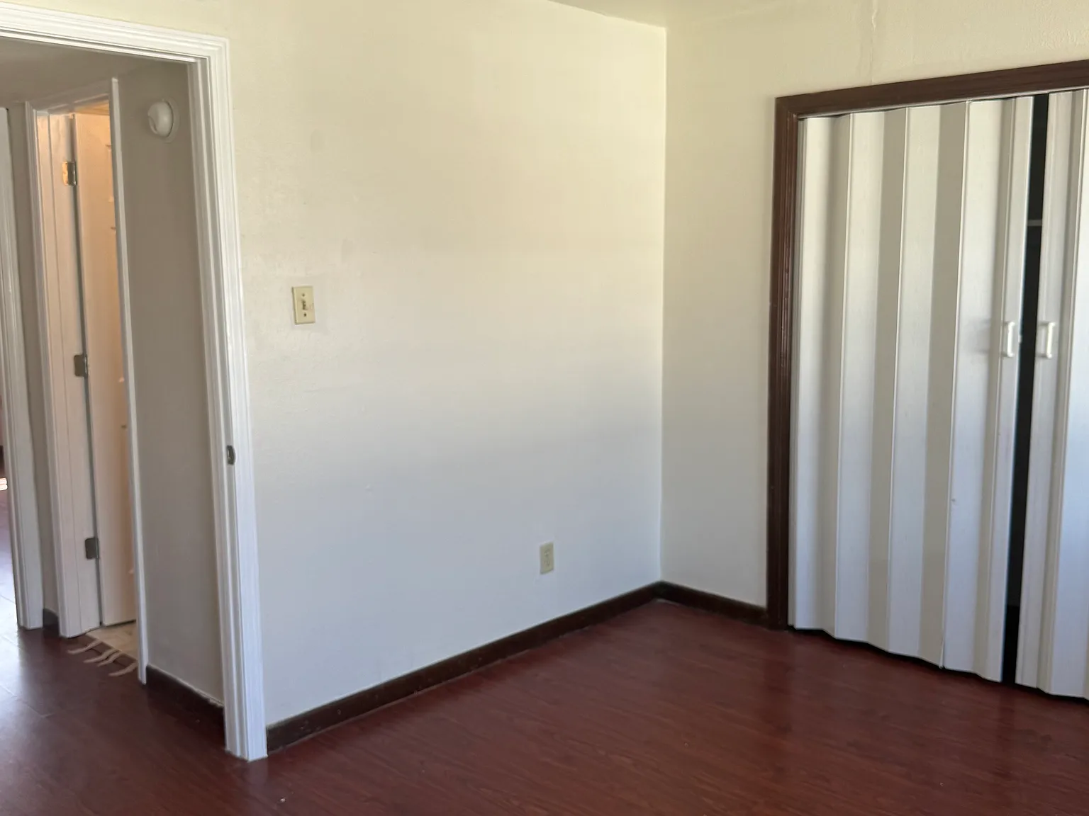 2 bed, 1.5 bath, 1100 sqft, $1,195 — Photo 4