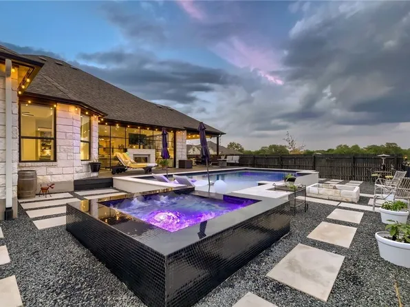 616 Bellaire Dr, Georgetown, TX 78628