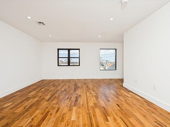 5th image of 21836 133rd Rd #4