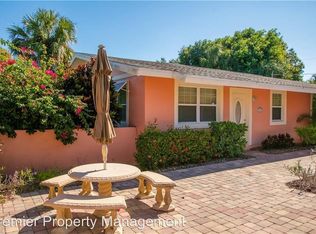 748 109th Ave N, Naples, FL 34108