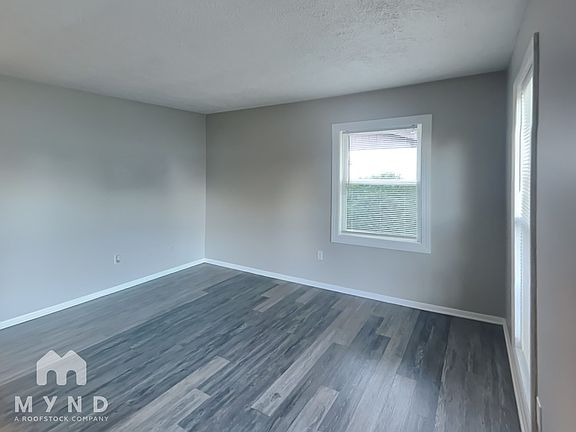 5th image of 184 Northwood Dr