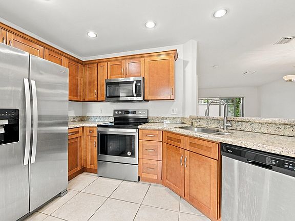 2nd image of 4441 SW 11th Place