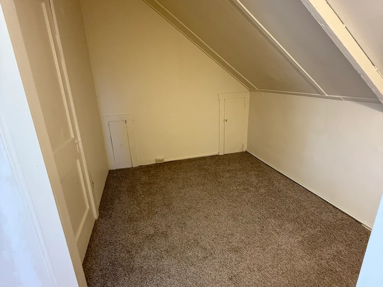 Studio, 600 sqft, $1,200 — Photo 4