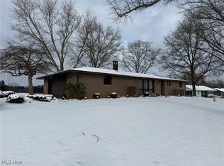 3222 Circleview Dr NW, Dover, OH 44622