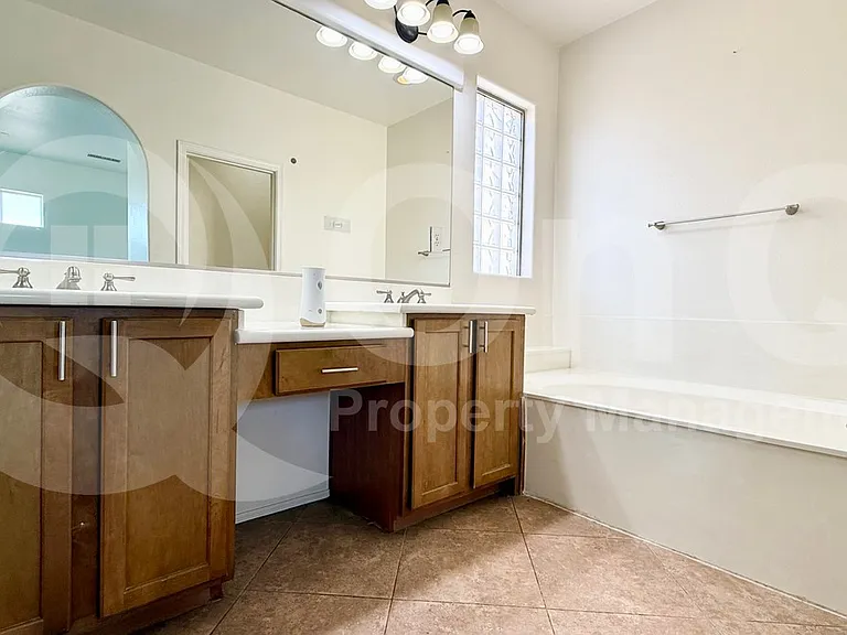 1195 E Gail Dr — Photo 22