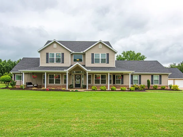 8619 W Forest Hills Dr, Fayetteville, AR 72704