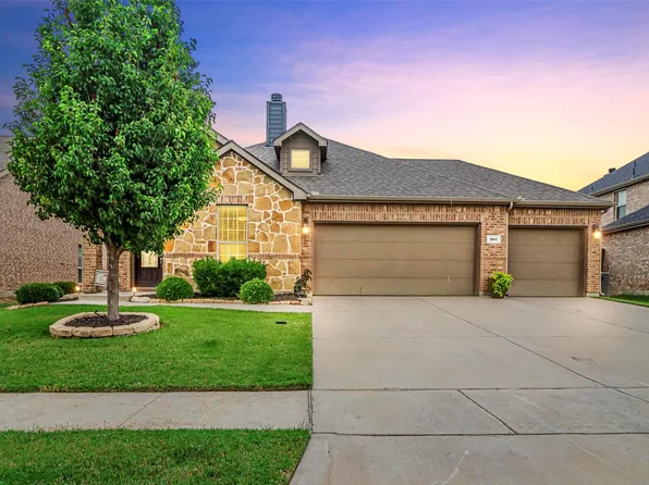561 Indian Hill Dr, Oak Pt, TX 75068