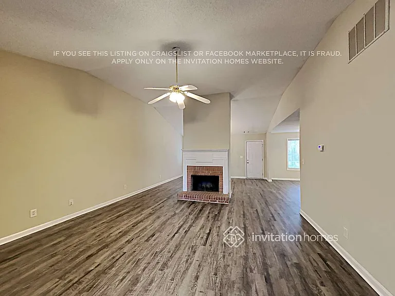 270 Hunters Chase — Photo 3