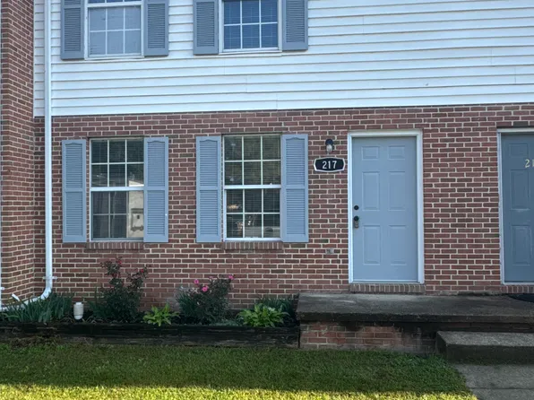 217 Buckingham Dr, Stephens City, VA 22655