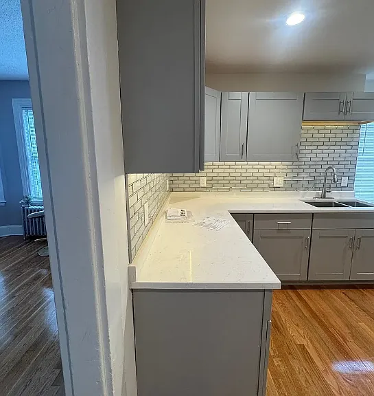 20-22 Everett Sq #2B — Photo 4