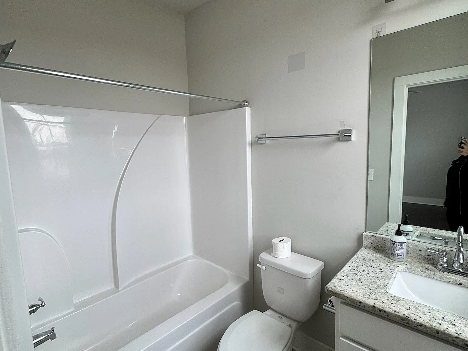 2 bed, 1410 sqft, $1,250 — Photo 2