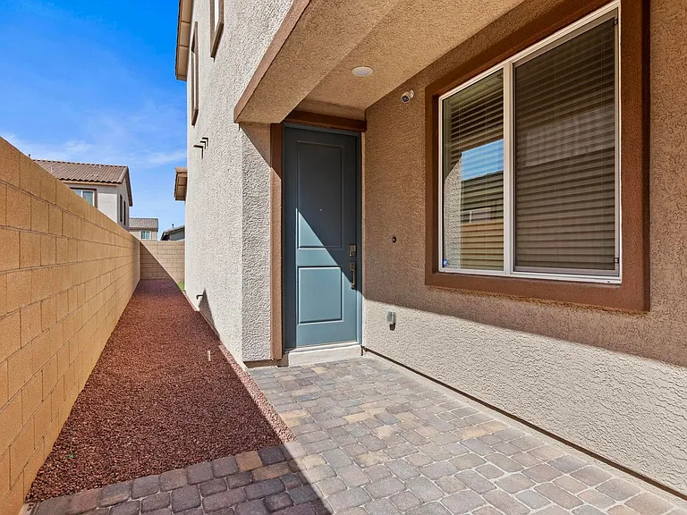 3546 Luciana Glen Ave — Photo 4