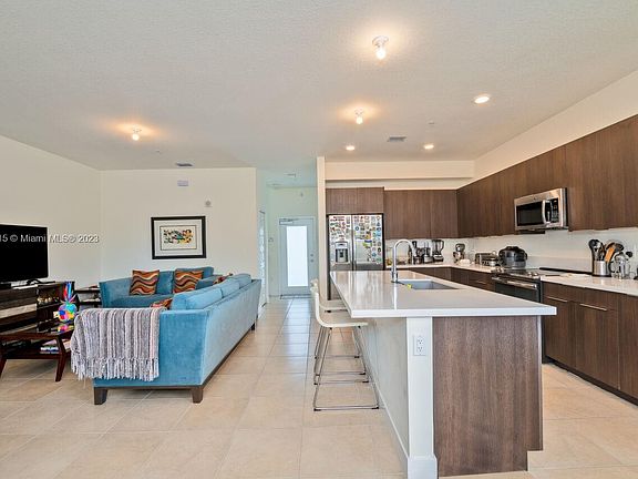 4th image of 4700 NW 84th Ave #22