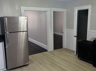 75 Winthrop St FLOOR 3, Woonsocket, RI 02895